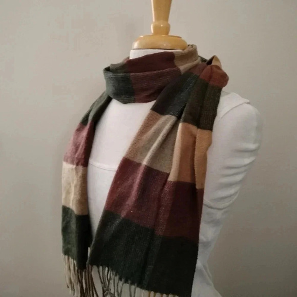 V. Fraas Cashmink Brown Rose plaid blend tassel Multifunctional Rectangle Scarf - Picture 1 of 9